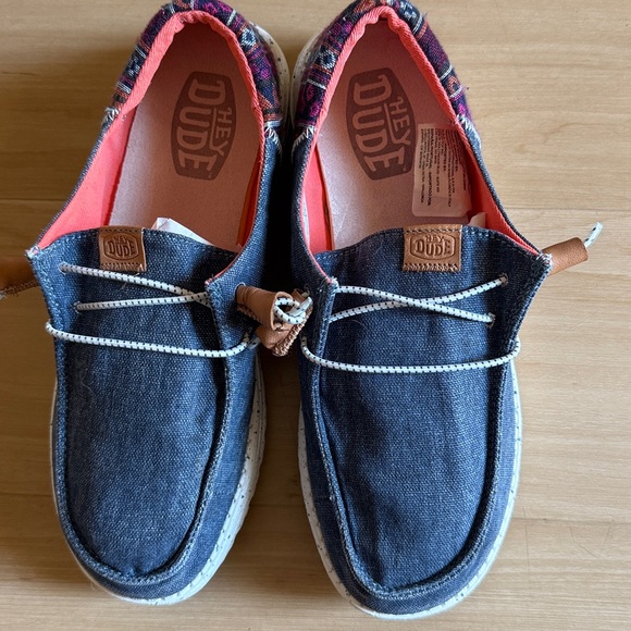 HEY DUDE WOMENS WENDY FUNK BAJA DENIM LOOK SLIP ON WALKING SHOE CASUSL SZ 8 - Picture 4 of 12